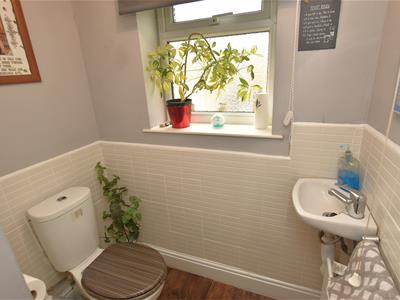 Cloakroom WC